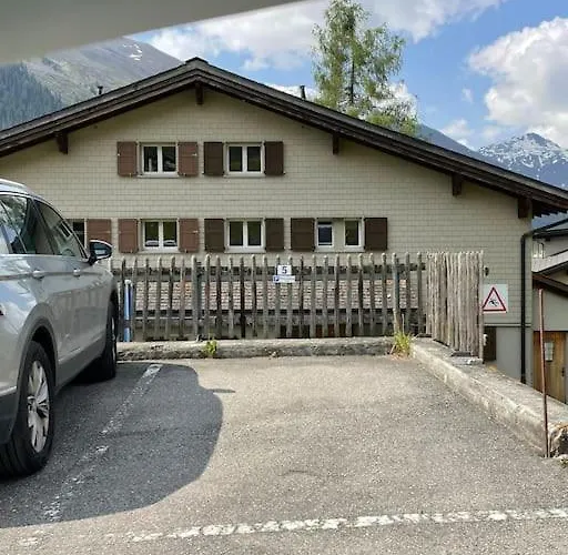 Swiss Alpine Hideaway * Sedrun